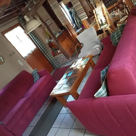 Duck House Nocleg ze śniadaniem 3*